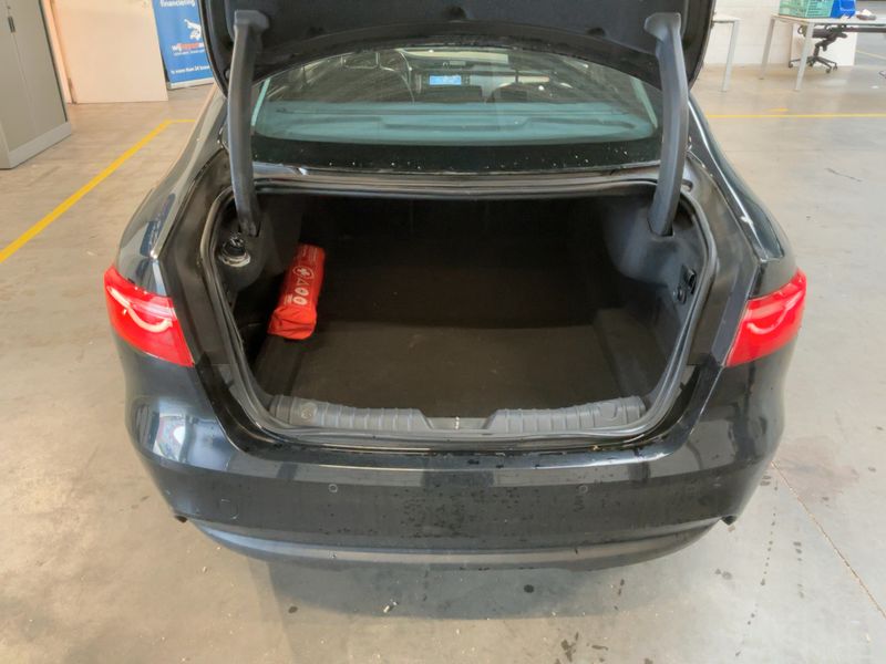 Jaguar XF 20d Prestige 2015 – снимка 15