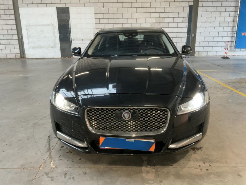Jaguar XF 20d Prestige 2015 – снимка 14