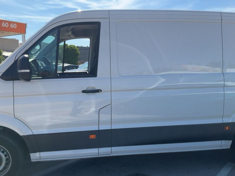 Volkswagen Crafter 2.0 TDI Kasten 35 Trendline mittellang FWD 2024 – снимка 4