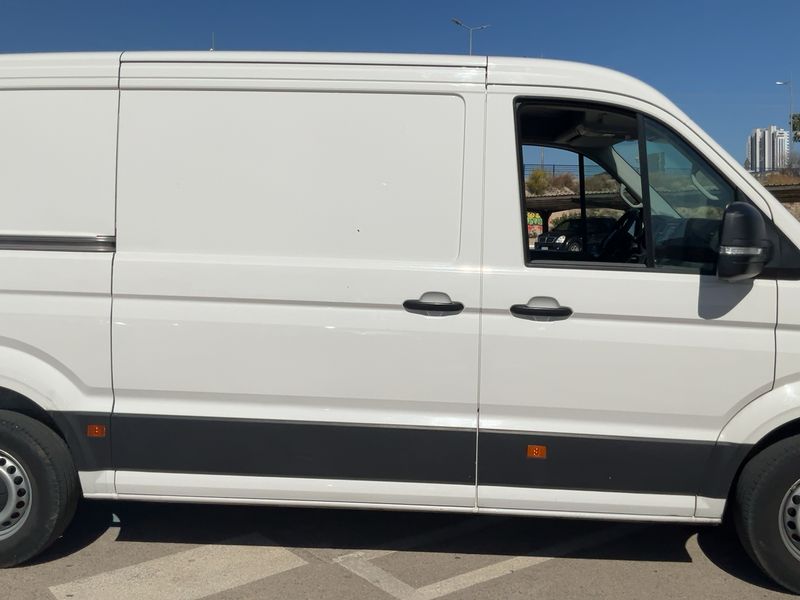 Volkswagen Crafter 2.0 TDI Kasten 35 Trendline mittellang FWD 2024 – снимка 10