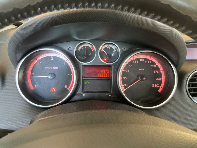 Peugeot 308 1.6 HDi Sport 2009 – снимка 4