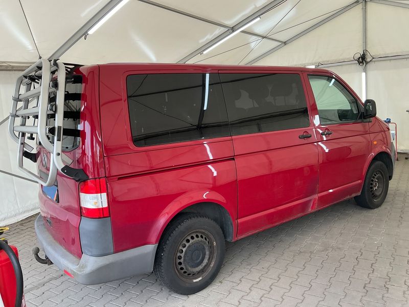 Volkswagen T5 Kombi 1.9 TDI 2006 – снимка 2