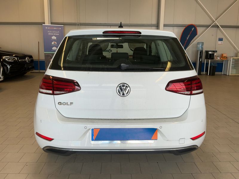 Volkswagen Golf VII 2.0 TDI Comfortline BlueMotion Tech 2018 – снимка 7