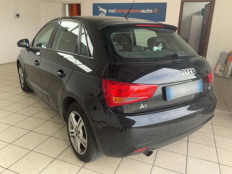 Audi A1 Sportback 1.6 TDI Attraction 2014 – снимка 6