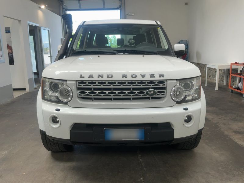 Land Rover Discovery 4 3.0 TD V6 TDV6 SE 2011 – снимка 14