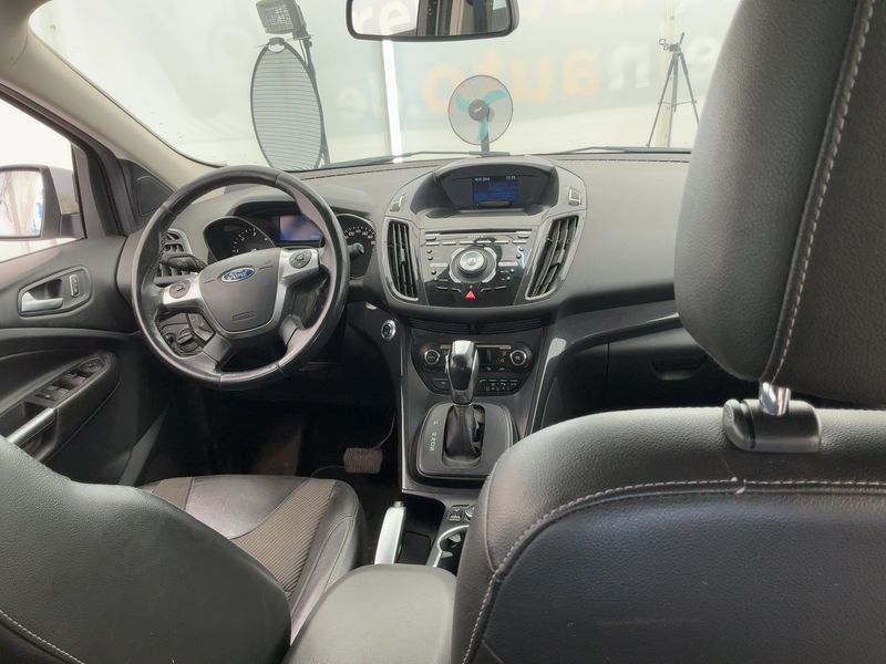 Ford Kuga 2.0 TDCi Titanium 2014 – снимка 18