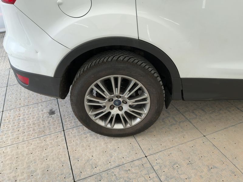 Ford Kuga 2.0 TDCi Titanium 2014 – снимка 9