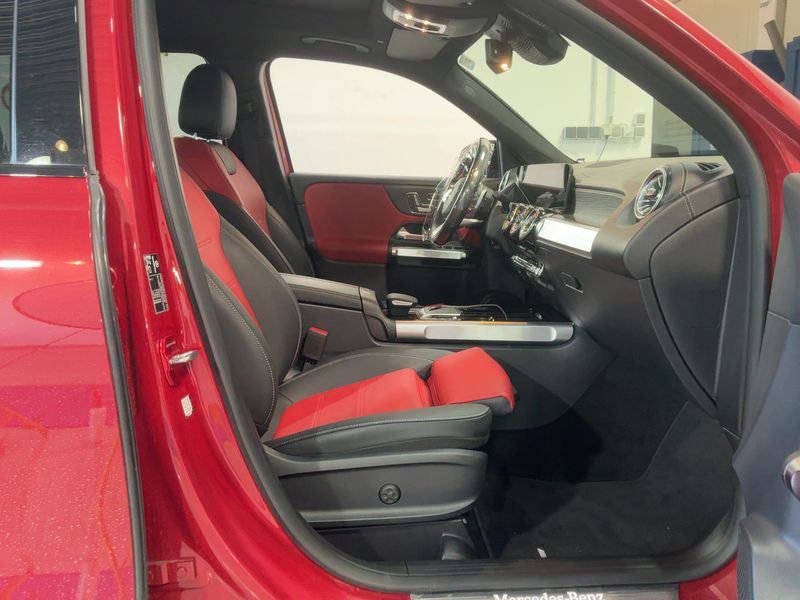 Mercedes-Benz GLB-Klasse GLB 250 4Matic AMG Line 2022 – снимка 16