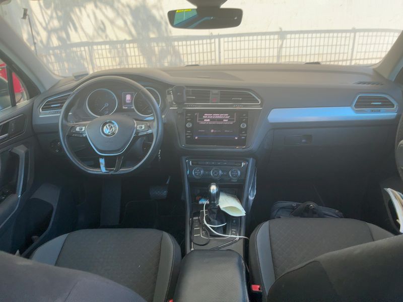 Volkswagen Tiguan 2.0 TDI Business BlueMotion Tech 2019 – снимка 17