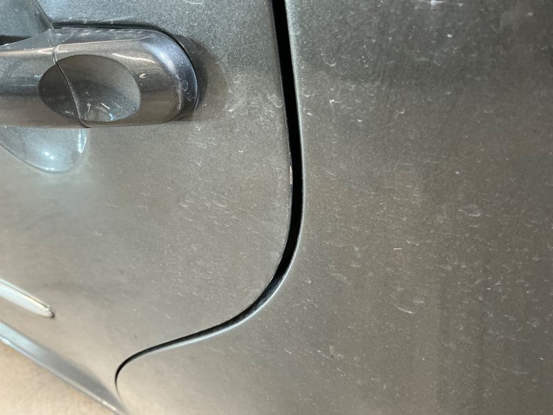 Volkswagen Touran 1.6 TDI Highline BlueMotion Tech 2011 – снимка 25