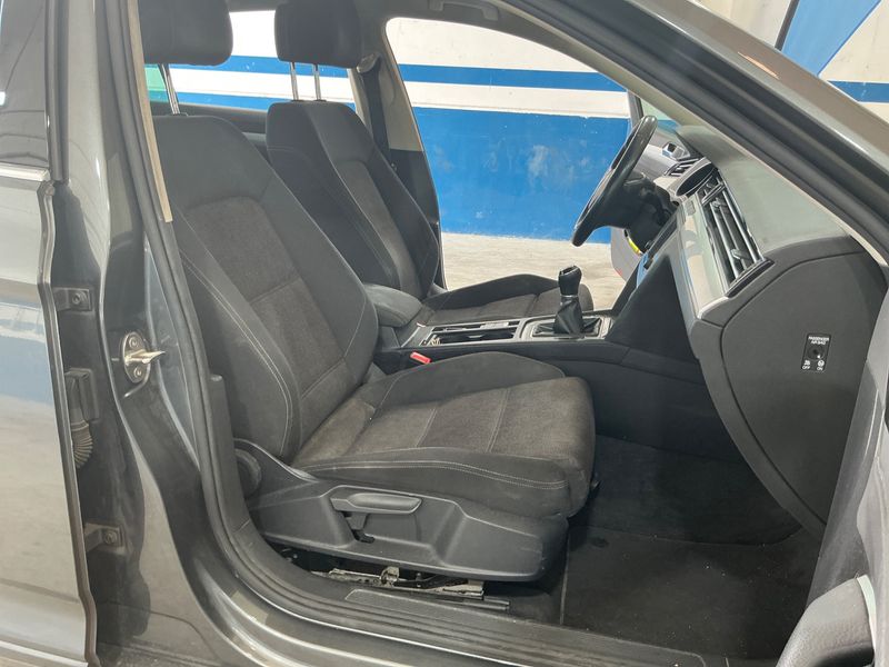 Volkswagen Passat 1.4 TSI ACT Advance BlueMotion Tech 2016 – снимка 27