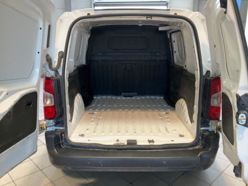 Citroen Berlingo 1.5 Blue-HDi Club M 2022 – снимка 15