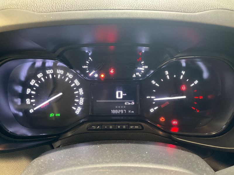 Citroen Berlingo 1.5 Blue-HDi Club M 2022 – снимка 18