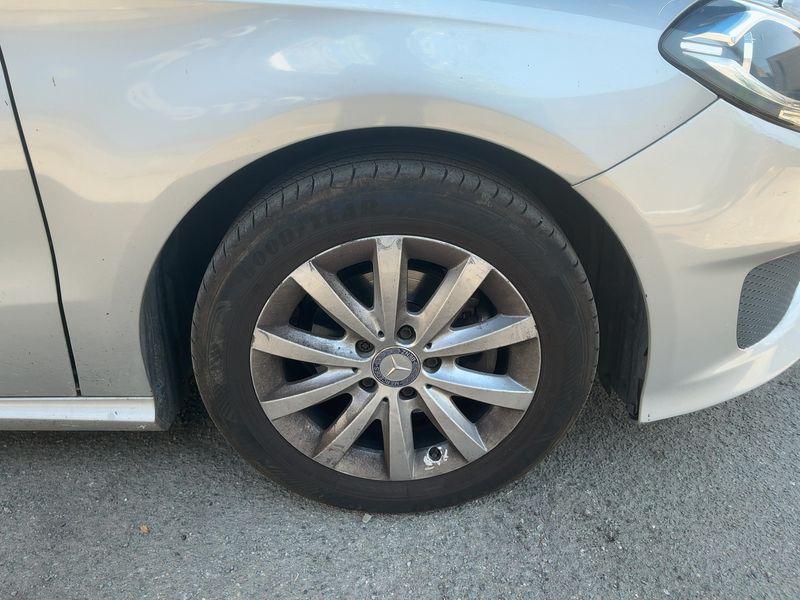 Mercedes-Benz B-Klasse B 180 CDI 2015 – снимка 11