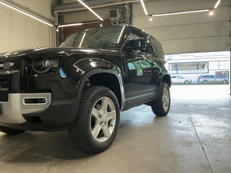 Land Rover Defender D200 Mild-Hybrid 90 SE 2021 – снимка 2