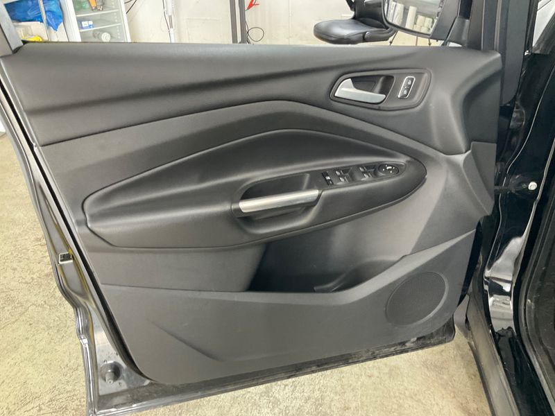 Ford Kuga 1.6 EcoBoost Trend 2014 – снимка 25