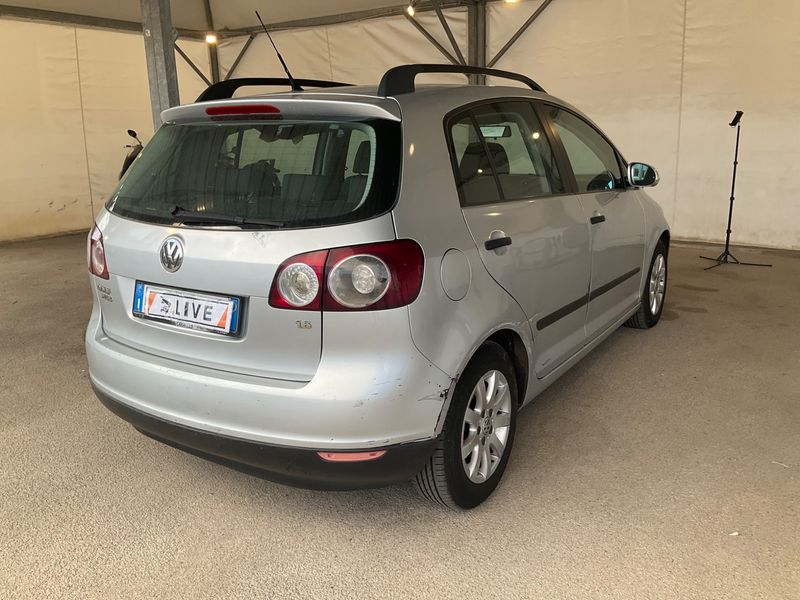 Volkswagen Golf V Plus 1.6 Comfortline 2008 – снимка 2