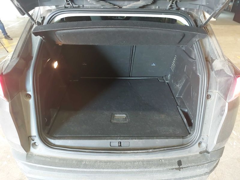 Peugeot 3008 1.5 Blue-HDi Active Pack 2022 – снимка 9
