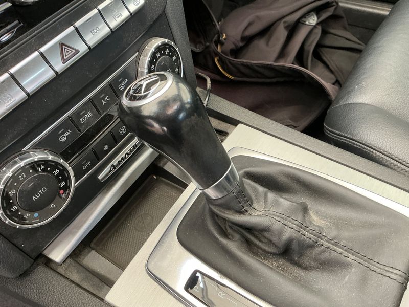 Mercedes-Benz C-Klasse C 350 CGI 4Matic BlueEfficiency Avantgarde 2013 – снимка 23