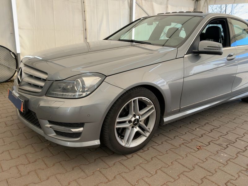 Mercedes-Benz C-Klasse C 350 CGI 4Matic BlueEfficiency Avantgarde 2013 – снимка 2