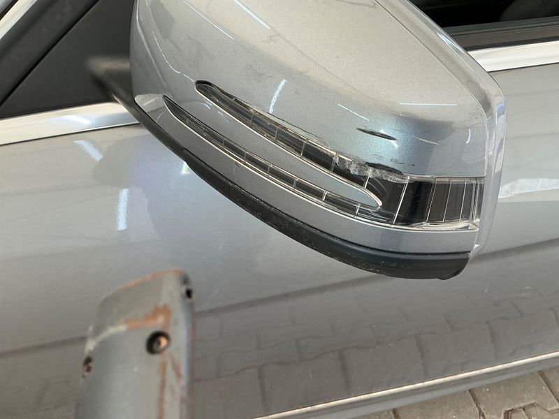 Mercedes-Benz C-Klasse C 350 CGI 4Matic BlueEfficiency Avantgarde 2013 – снимка 29