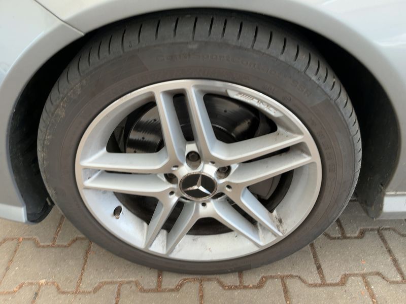 Mercedes-Benz C-Klasse C 350 CGI 4Matic BlueEfficiency Avantgarde 2013 – снимка 3