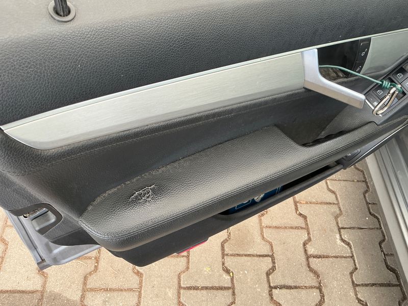 Mercedes-Benz C-Klasse C 350 CGI 4Matic BlueEfficiency Avantgarde 2013 – снимка 24