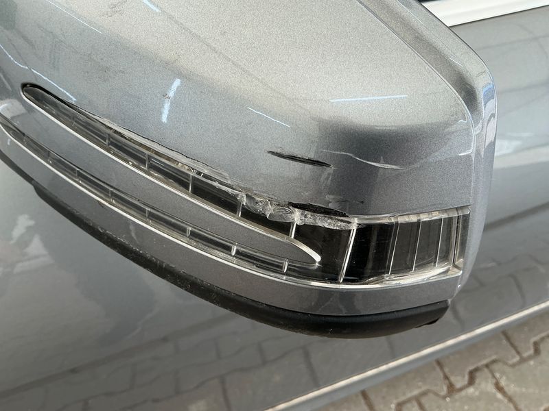 Mercedes-Benz C-Klasse C 350 CGI 4Matic BlueEfficiency Avantgarde 2013 – снимка 31