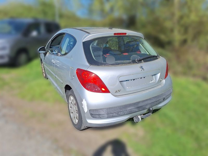 Peugeot 207 1.6 HDi Série 64 2009 – снимка 3