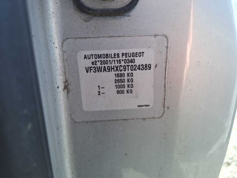 Peugeot 207 1.6 HDi Série 64 2009 – снимка 20