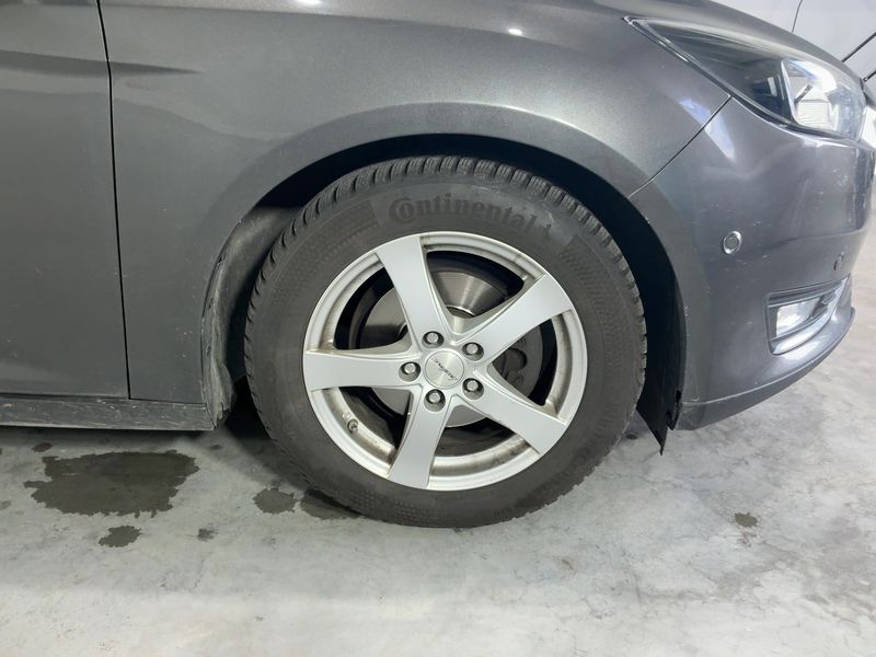 Ford Focus 1.5 TDCi Titanium 2015 – снимка 11