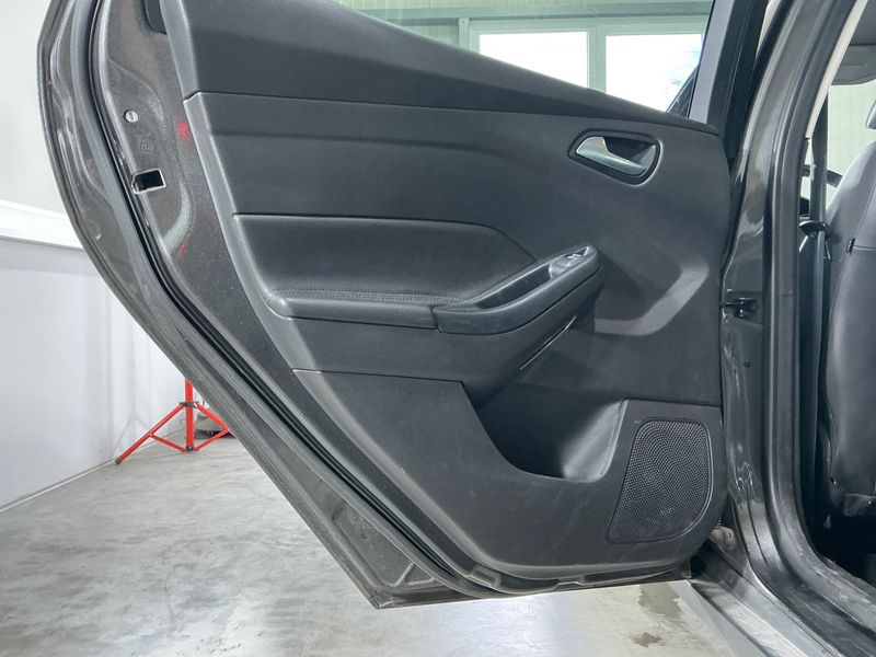 Ford Focus 1.5 TDCi Titanium 2015 – снимка 32