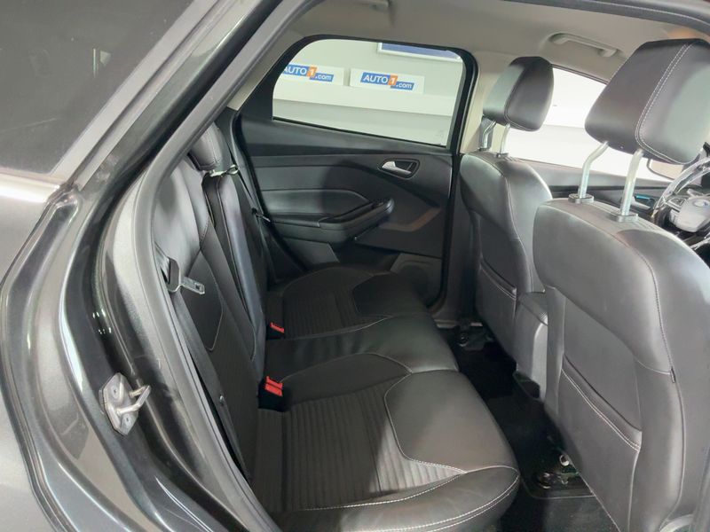 Ford Focus 1.5 TDCi Titanium 2015 – снимка 20