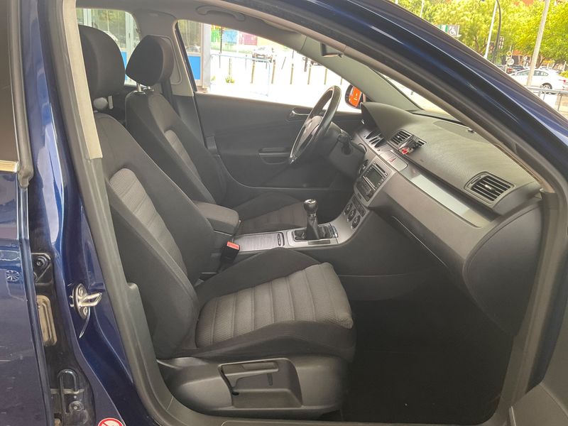Volkswagen Passat 2.0 TDI Sportline 2005 – снимка 3