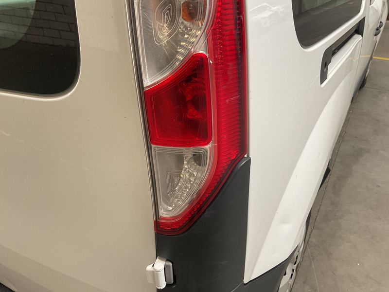 Renault Kangoo 1.5 BLUE dCi Rapid Maxi Extra 2020 – снимка 46