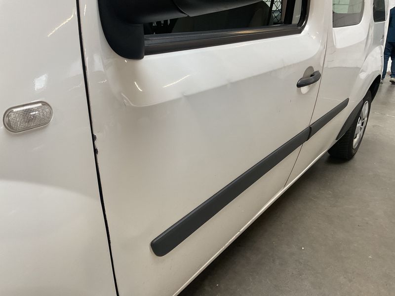 Renault Kangoo 1.5 BLUE dCi Rapid Maxi Extra 2020 – снимка 28