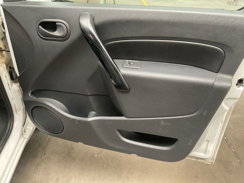 Renault Kangoo 1.5 BLUE dCi Rapid Maxi Extra 2020 – снимка 34