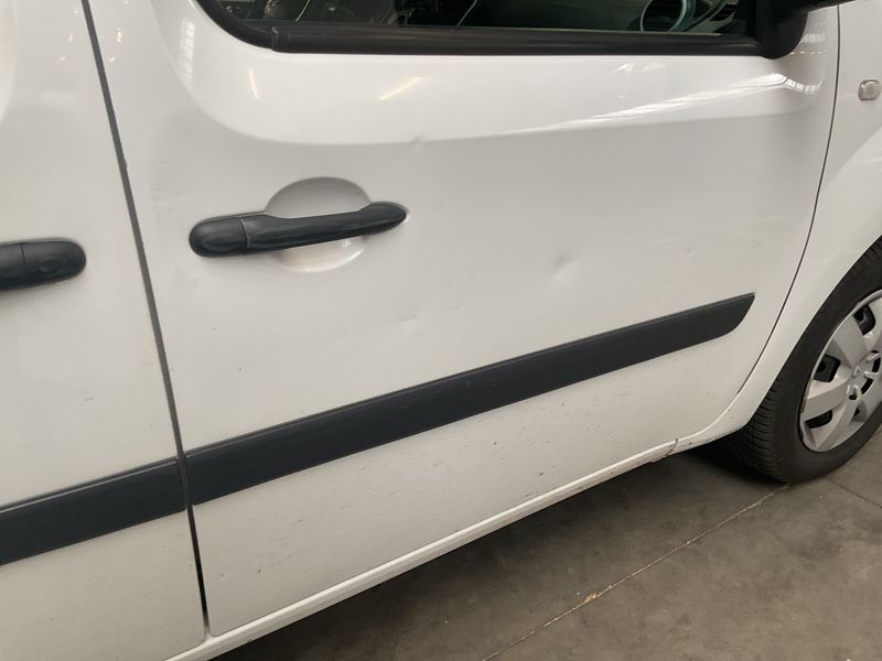 Renault Kangoo 1.5 BLUE dCi Rapid Maxi Extra 2020 – снимка 26