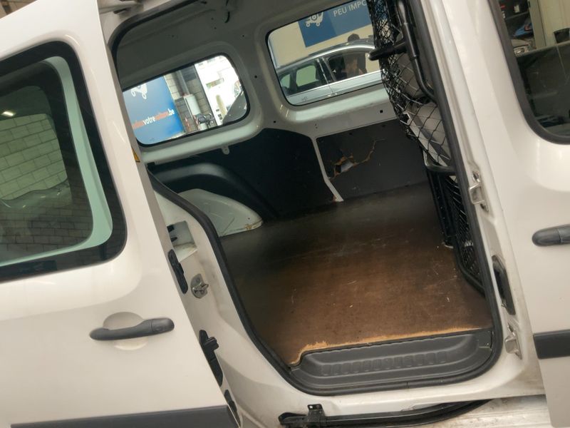 Renault Kangoo 1.5 BLUE dCi Rapid Maxi Extra 2020 – снимка 19