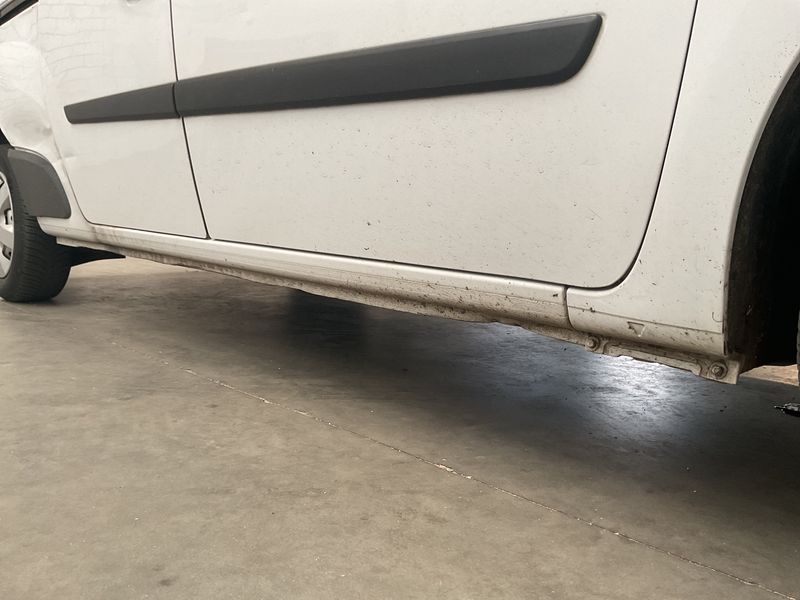 Renault Kangoo 1.5 BLUE dCi Rapid Maxi Extra 2020 – снимка 23
