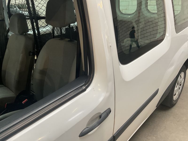Renault Kangoo 1.5 BLUE dCi Rapid Maxi Extra 2020 – снимка 29