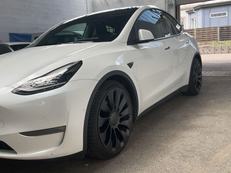 Tesla Model Y Performance Dual AWD AWD 2022 – снимка 2