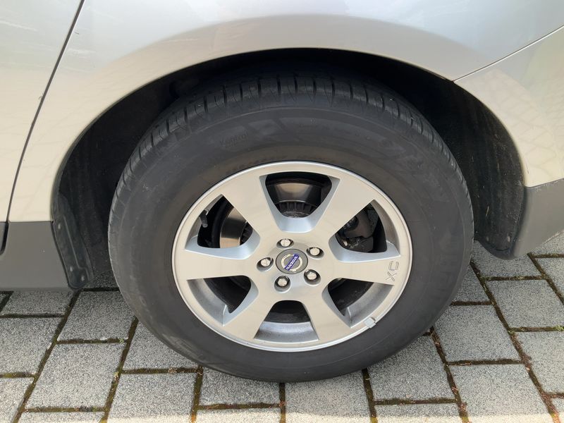 Volvo XC60 2.4 D5 Momentum AWD 2011 – снимка 5