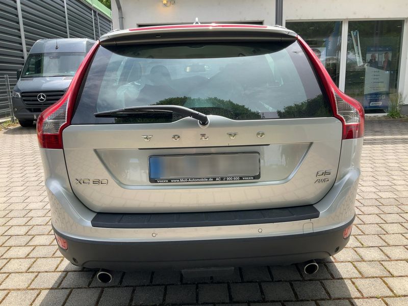 Volvo XC60 2.4 D5 Momentum AWD 2011 – снимка 7