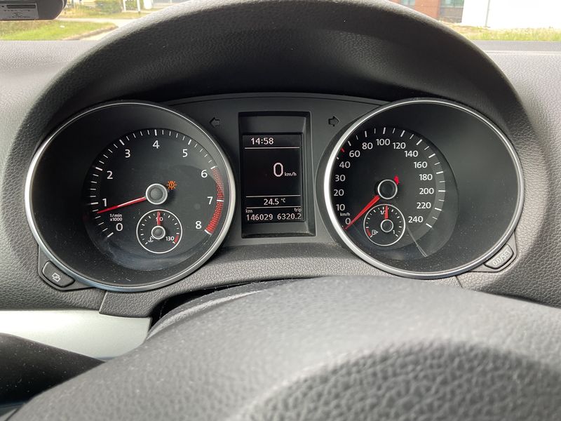 Volkswagen Golf VI 1.2 TSI Highline BlueMotion Tech 2011 – снимка 13