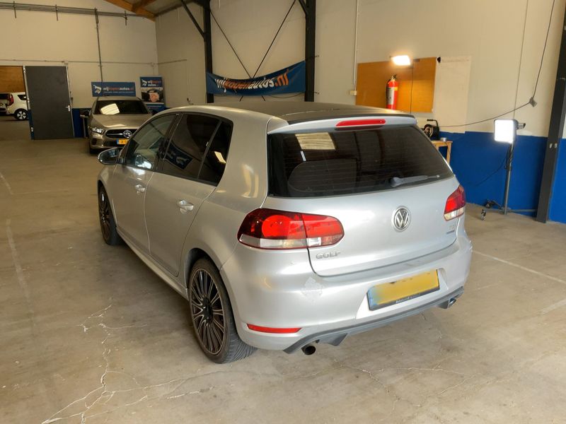 Volkswagen Golf VI 1.2 TSI Highline BlueMotion Tech 2011 – снимка 3