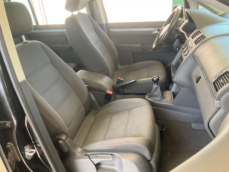 Volkswagen Touran 1.9 TDI Trendline 2005 – снимка 3
