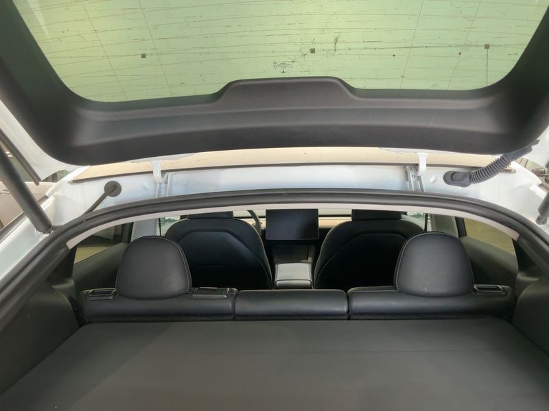 Tesla Model Y Standard Range 2022 – снимка 15