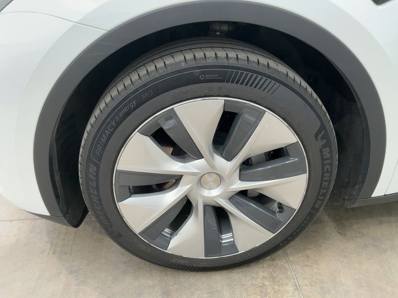 Tesla Model Y Standard Range 2022 – снимка 3