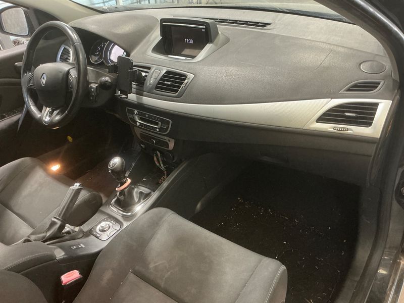 Renault Megane 1.5 dCi Dynamique 2014 – снимка 3